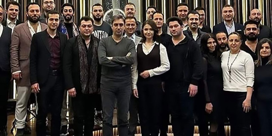 Necati Şaşmaz'dan Kurtlar Vadisi Kaos Pozu
